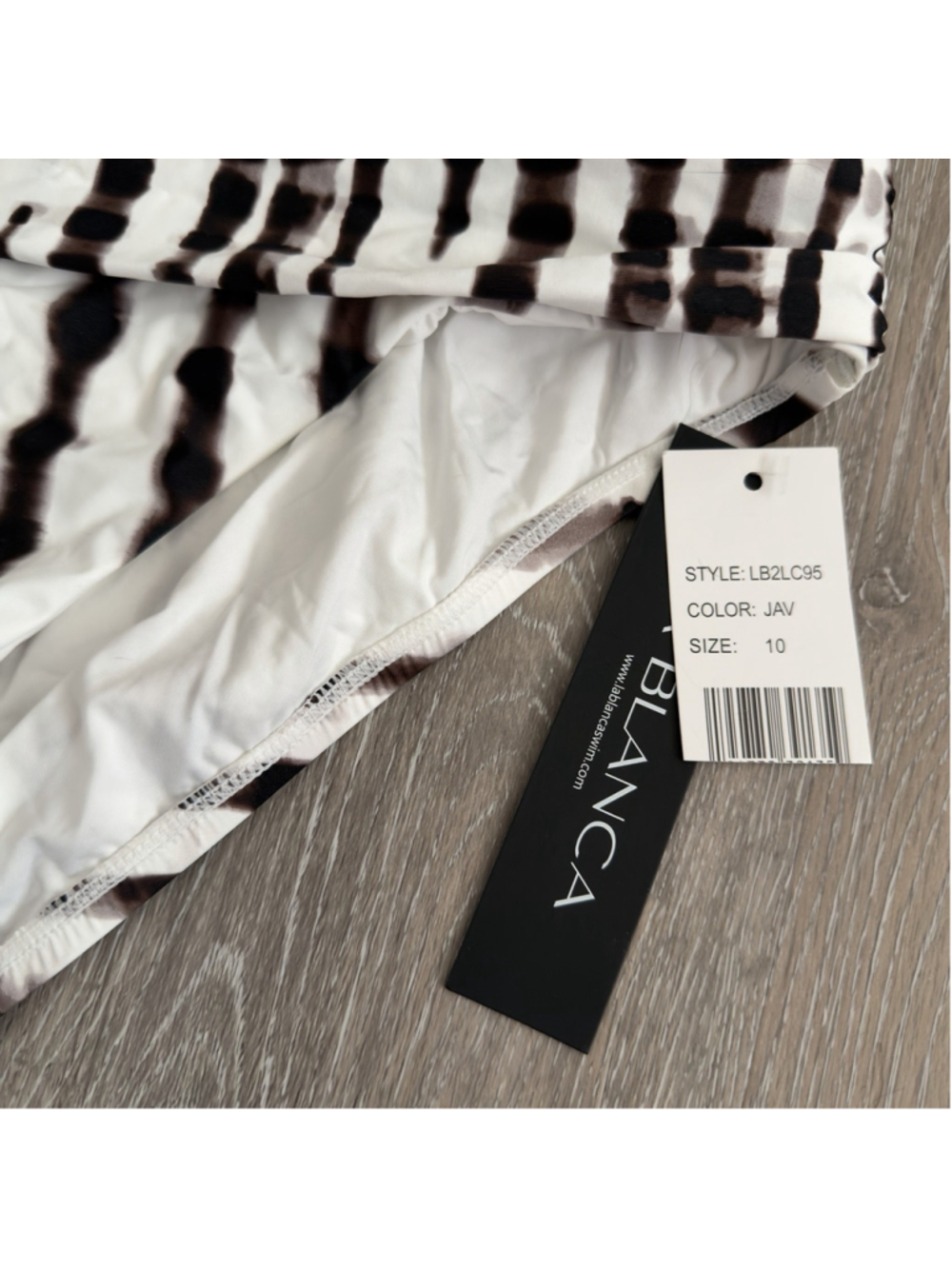 La Blanca NWT Womens 10 Hipster Bikini Bottom Shirred Stripes Black White NEW - Picture 3 of 4